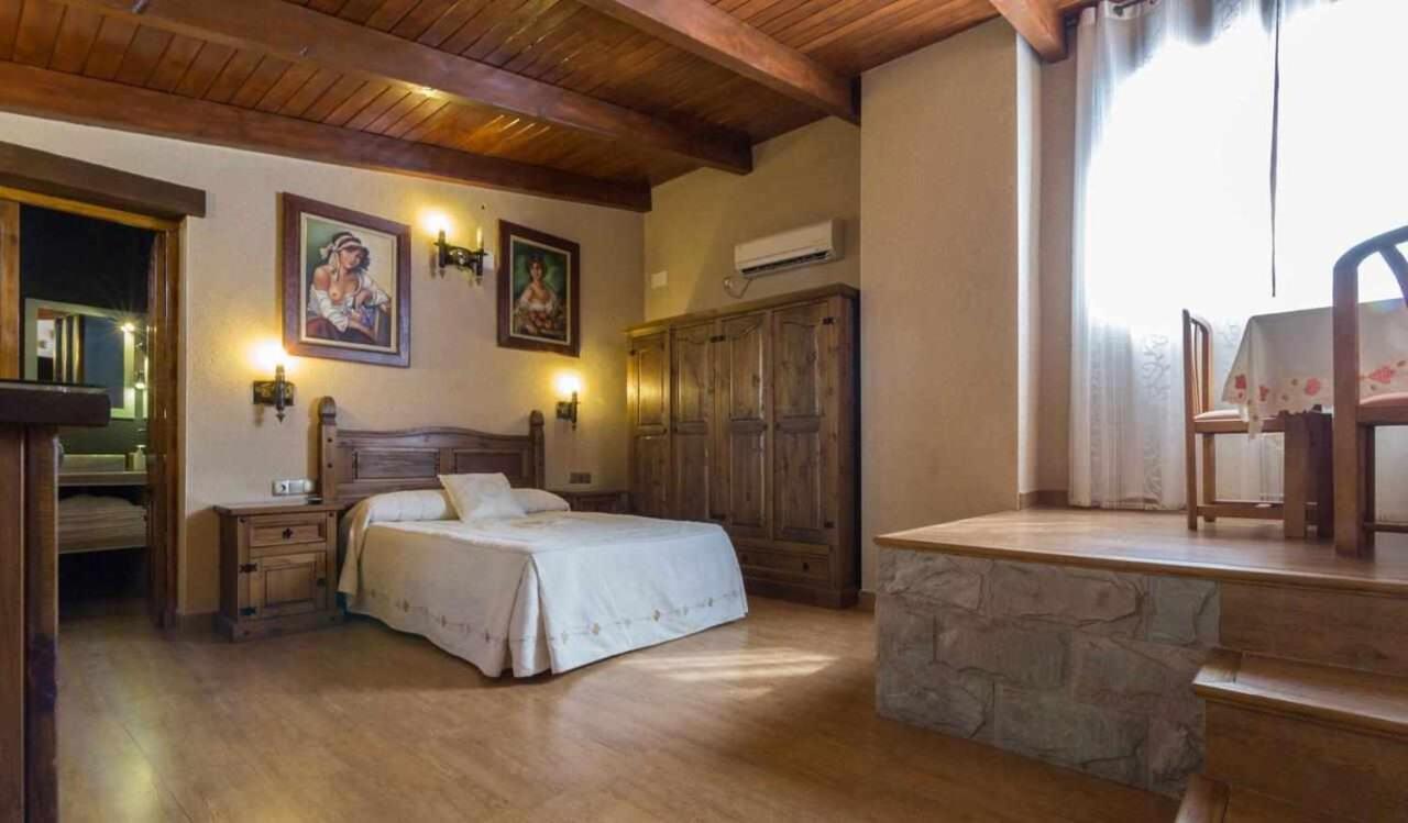 Casa Rural La Del Alba Seria Argamasilla de Alba エクステリア 写真
