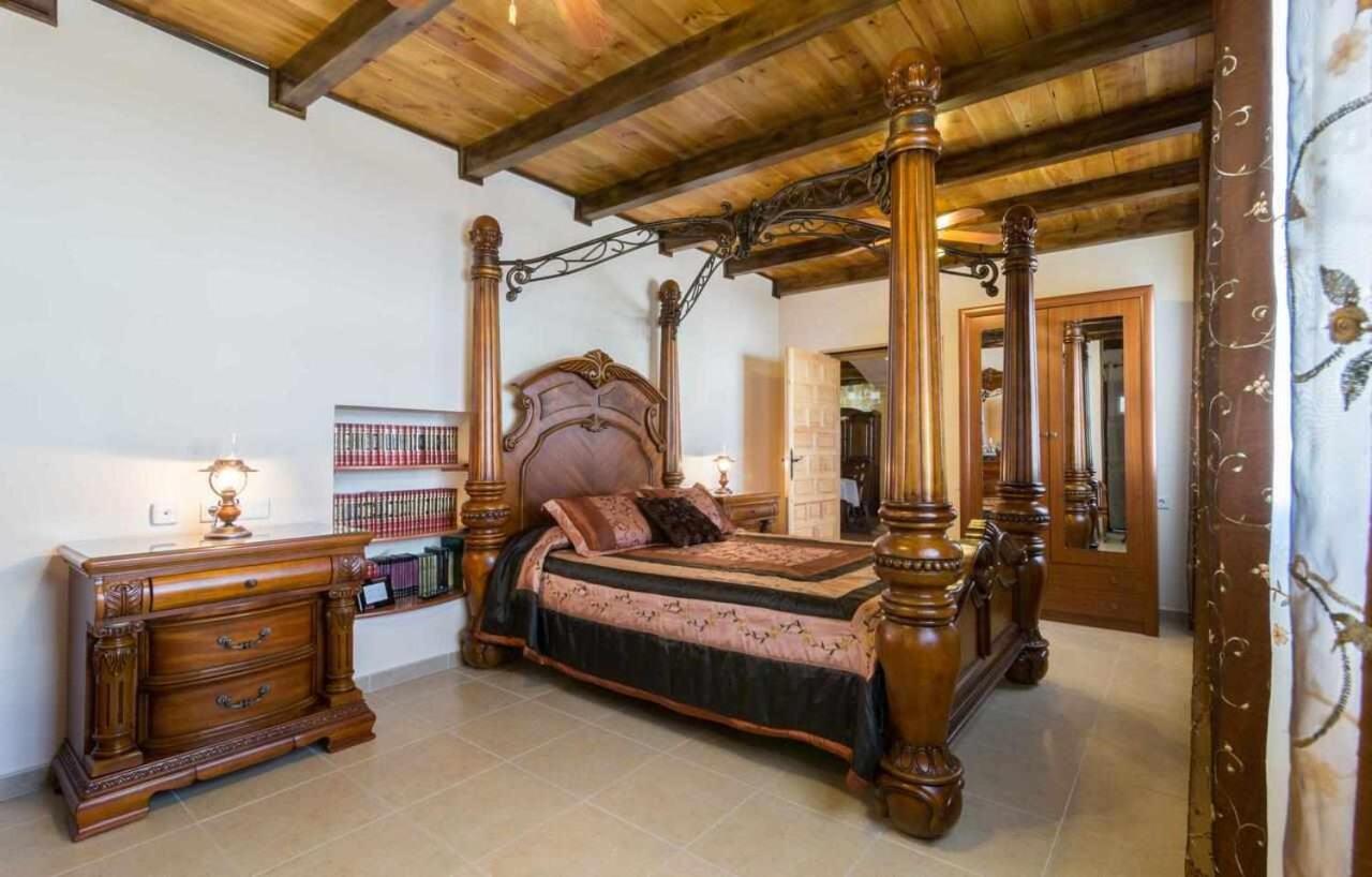 Casa Rural La Del Alba Seria Argamasilla de Alba エクステリア 写真